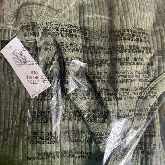 Fitted Rib-Knit Halter Midi Dress - Picture 4 of 8